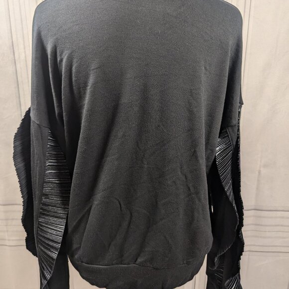 Very Unique and RARE Express Top - Picture 5 of 8